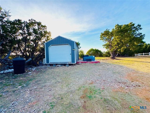 229 Wood Glen Drive, Gatesville, TX 76528