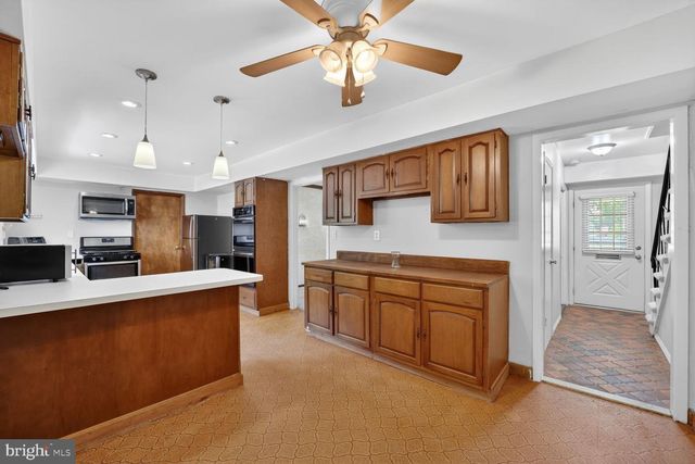 2922 BARRISTER LN, Bowie, MD 20715
