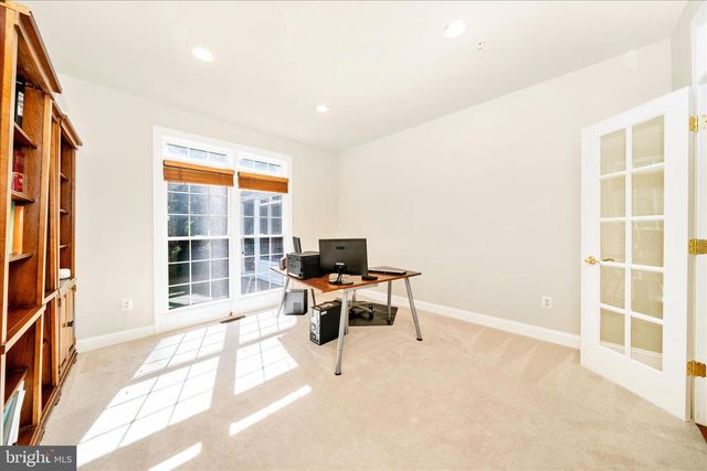 7011 CYPRESS HILL DR, Gaithersburg, MD 20879