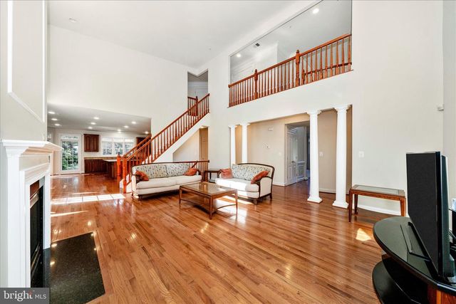 7011 CYPRESS HILL DR, Gaithersburg, MD 20879