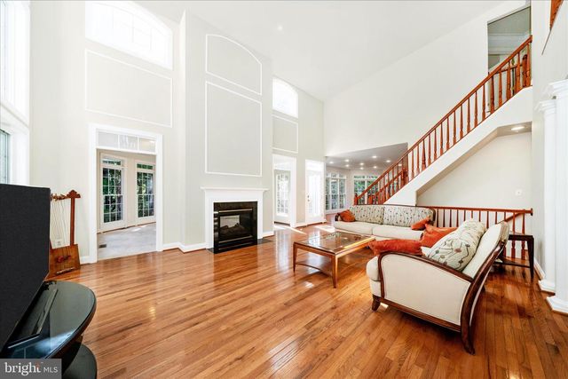 7011 CYPRESS HILL DR, Gaithersburg, MD 20879