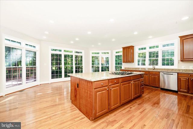 7011 CYPRESS HILL DR, Gaithersburg, MD 20879