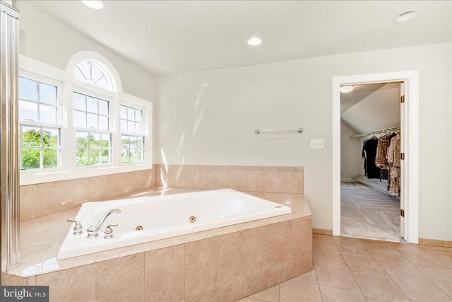 7011 CYPRESS HILL DR, Gaithersburg, MD 20879