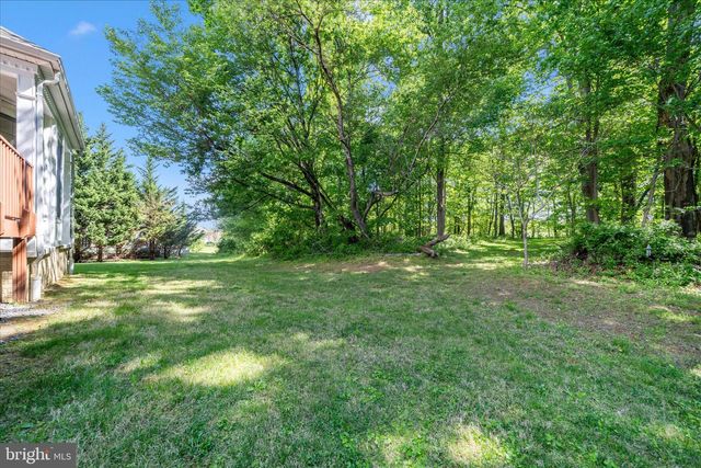 7011 CYPRESS HILL DR, Gaithersburg, MD 20879