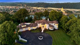 2 Quarry Ridge Road, Charleston, WV 25304