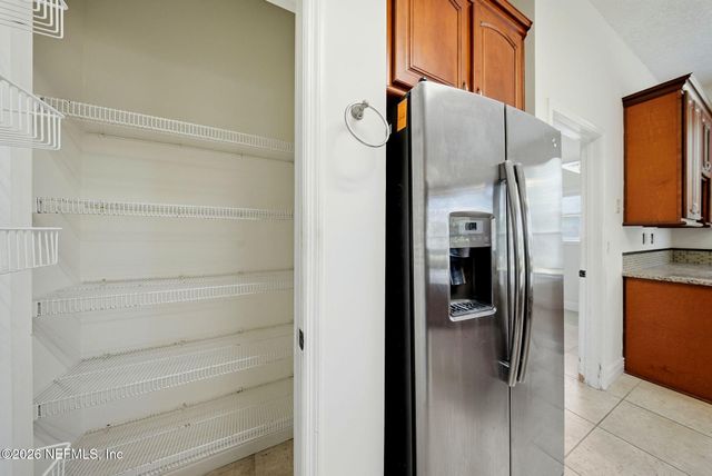 2334 FOXHAVEN Drive, Jacksonville, FL 32224