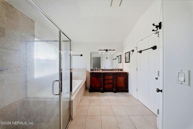 2334 FOXHAVEN Drive, Jacksonville, FL 32224