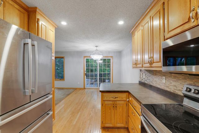 2461 Williams Drive, Burnsville, MN 55337