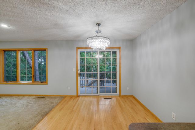 2461 Williams Drive, Burnsville, MN 55337