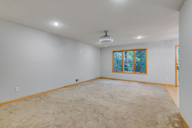 2461 Williams Drive, Burnsville, MN 55337