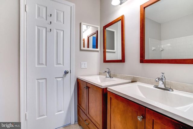 14708 BASINGSTOKE LOOP, Centreville, VA 20120