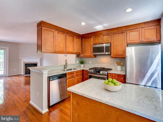 14708 BASINGSTOKE LOOP, Centreville, VA 20120