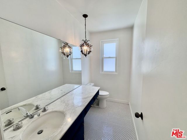 5346 Fairview Boulevard, Los Angeles, CA 90056
