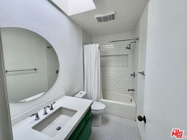 5346 Fairview Boulevard, Los Angeles, CA 90056