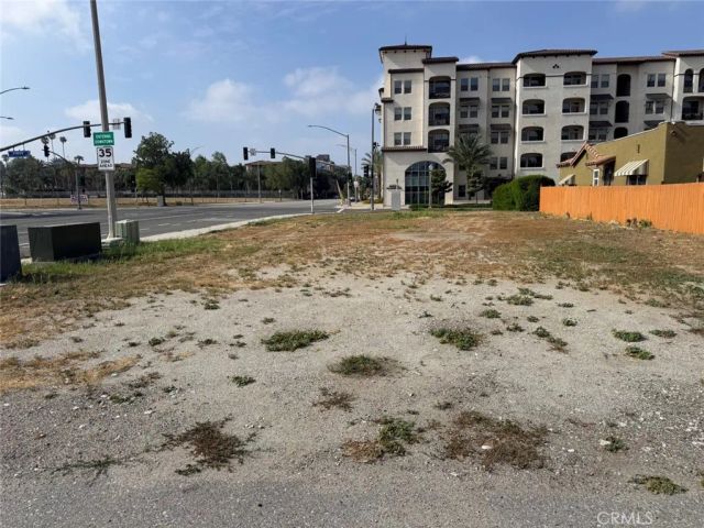 3071 Market, Riverside, CA 92501