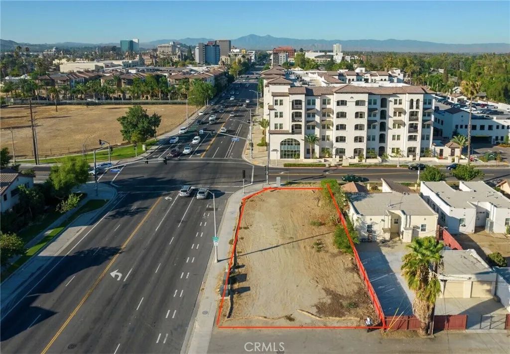 3071 Market, Riverside, CA 92501