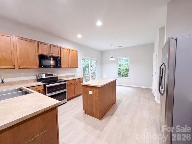 127 Edgington Street, Mooresville, NC 28115