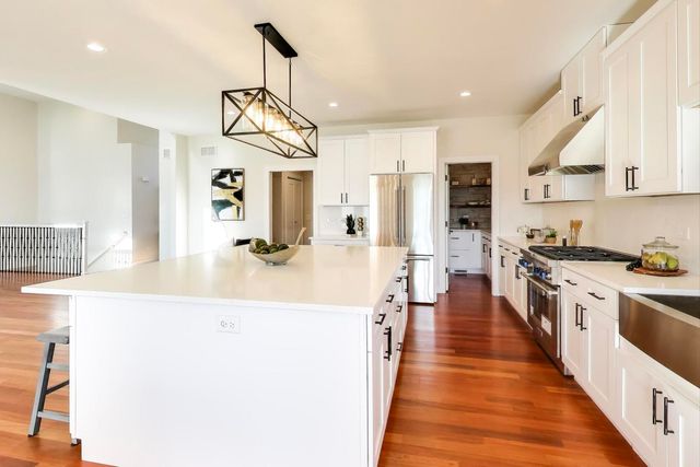 5508 Legend Drive, Yorkville, IL 60560