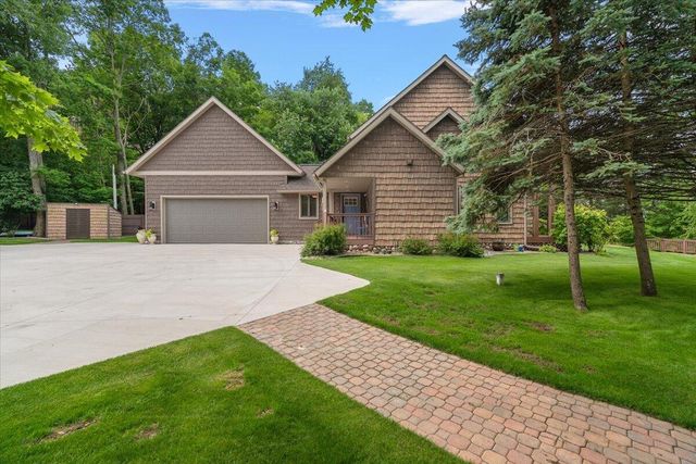 8428 W Harrison Road, Mears, MI 49436