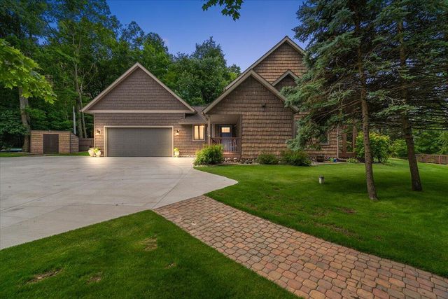 8428 W Harrison Road, Mears, MI 49436