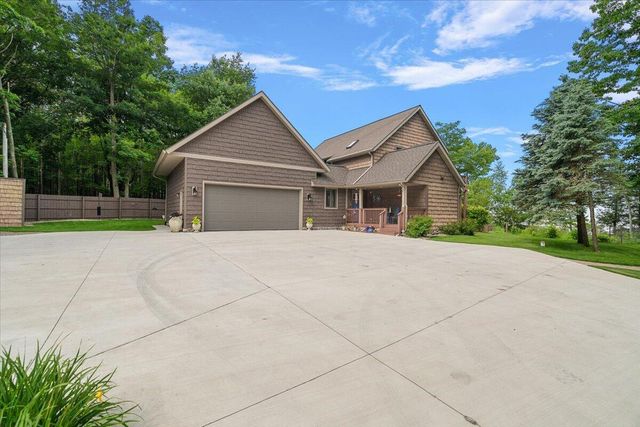 8428 W Harrison Road, Mears, MI 49436