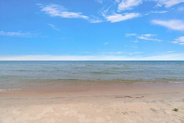 8428 W Harrison Road, Mears, MI 49436