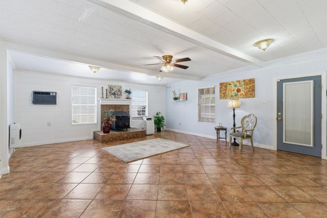 210 E 7th Ave., Petal, MS 39465