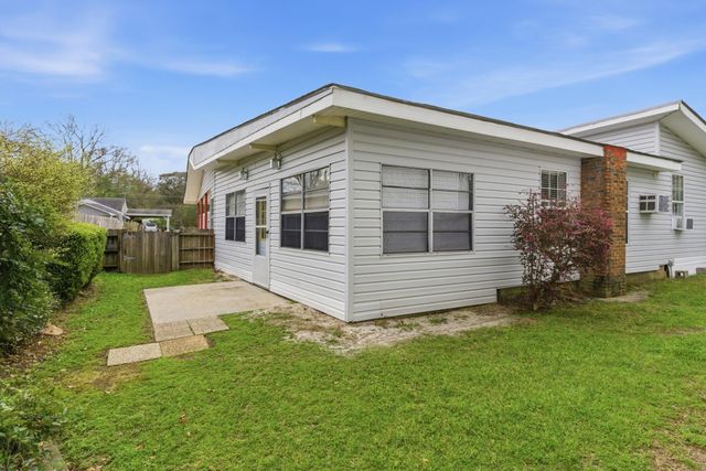 210 E 7th Ave., Petal, MS 39465