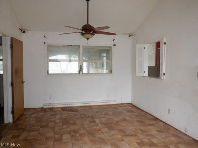 2091 Lee Boulevard, East Cleveland, OH 44112