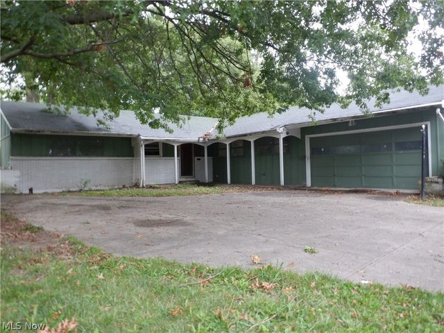 2091 Lee Boulevard, East Cleveland, OH 44112