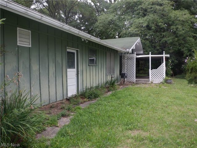 2091 Lee Boulevard, East Cleveland, OH 44112