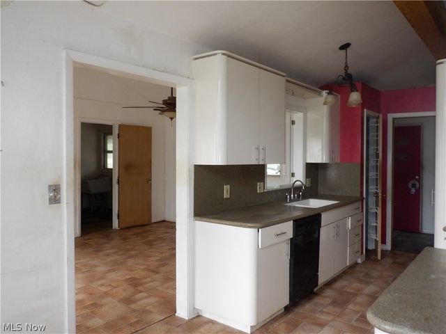 2091 Lee Boulevard, East Cleveland, OH 44112