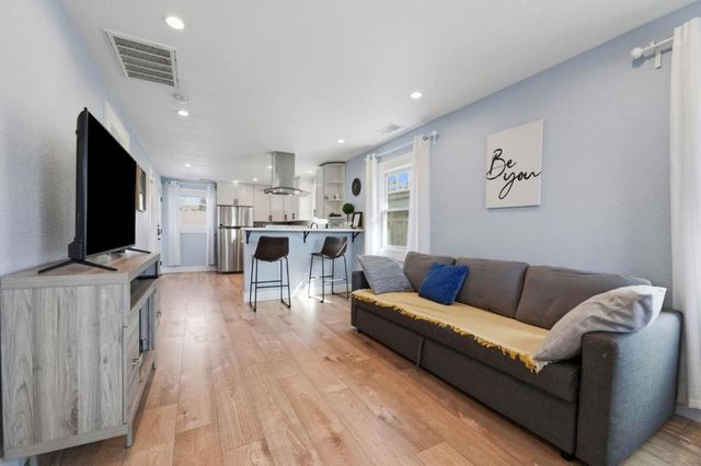 914 Harliss Avenue, San Jose, CA 95110