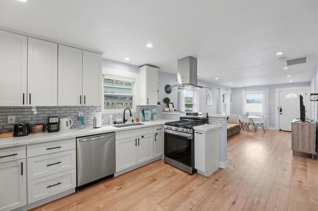 914 Harliss Avenue, San Jose, CA 95110