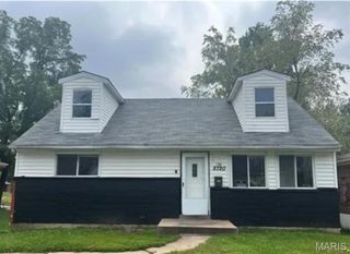 8720 Marcella Avenue, St Louis, MO 63121