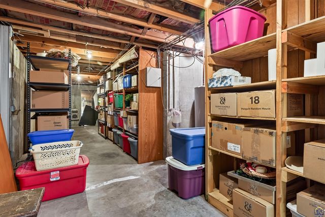 3521 SE Chippewa DR, Berryton, KS 66409