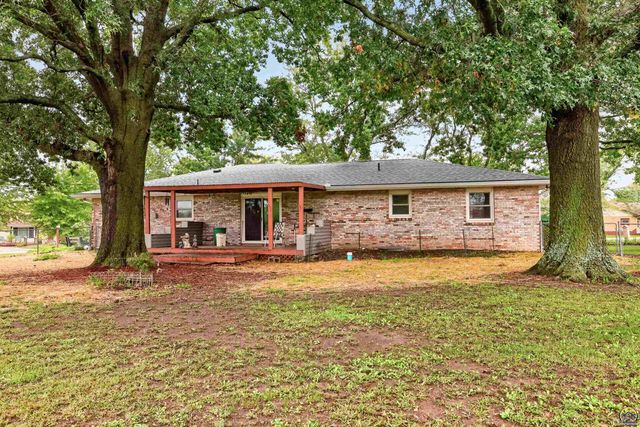 3521 SE Chippewa DR, Berryton, KS 66409