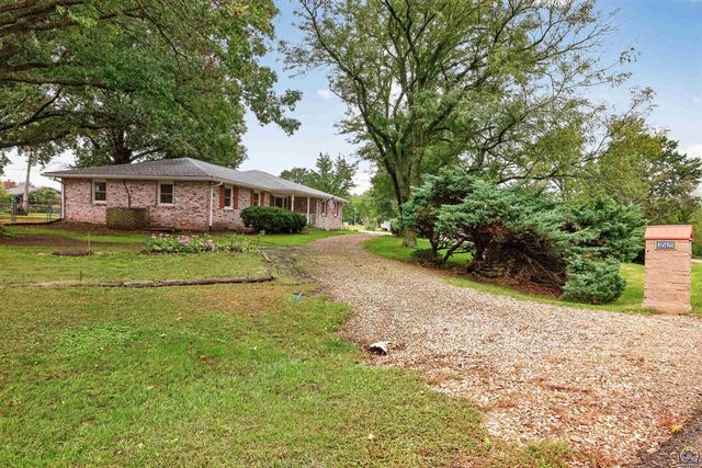 3521 SE Chippewa DR, Berryton, KS 66409