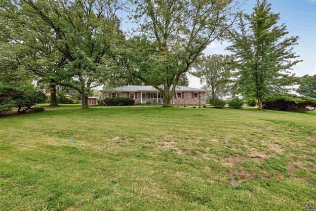 3521 SE Chippewa DR, Berryton, KS 66409