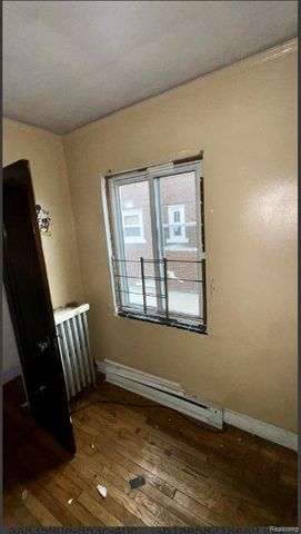 13428 Wilshire Drive, Detroit, MI 48213