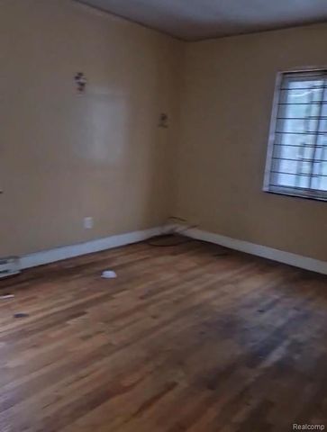 13428 Wilshire Drive, Detroit, MI 48213