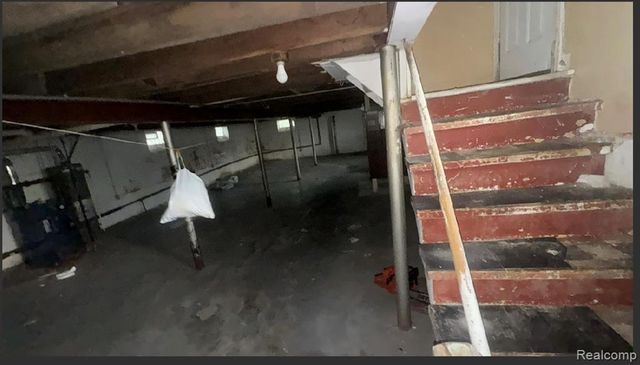 13428 Wilshire Drive, Detroit, MI 48213