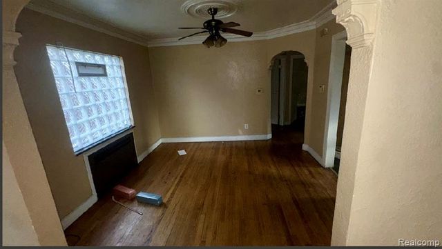 13428 Wilshire Drive, Detroit, MI 48213