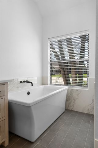 101 Live Oak Drive, Krugerville, TX 76227