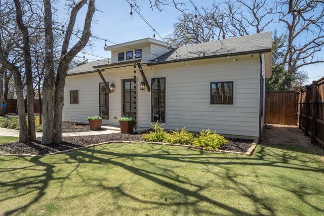 101 Live Oak Drive, Krugerville, TX 76227