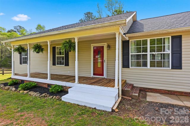 1214 Eastcreek Road, Fort Lawn, SC 29714