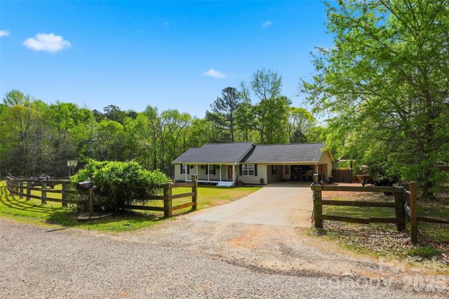 1214 Eastcreek Road, Fort Lawn, SC 29714