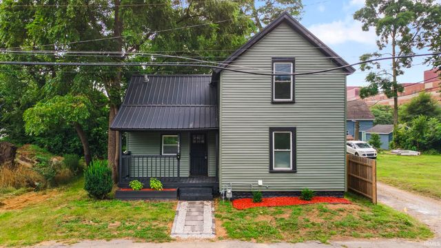 1812 Columbia Street, South Bend, IN 46613
