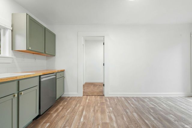 1812 Columbia Street, South Bend, IN 46613