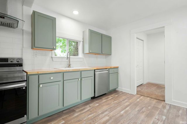 1812 Columbia Street, South Bend, IN 46613